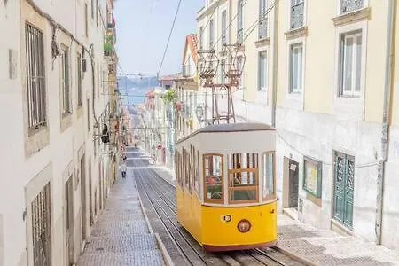 Old Town Chiado Balcony Aircon By Ld Apartamento